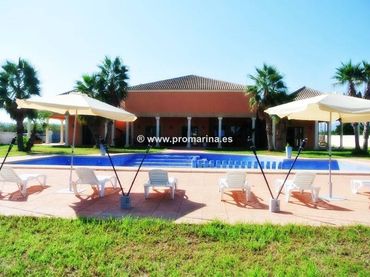 Detached house with pool for sale in Las Marinas / Les Marines