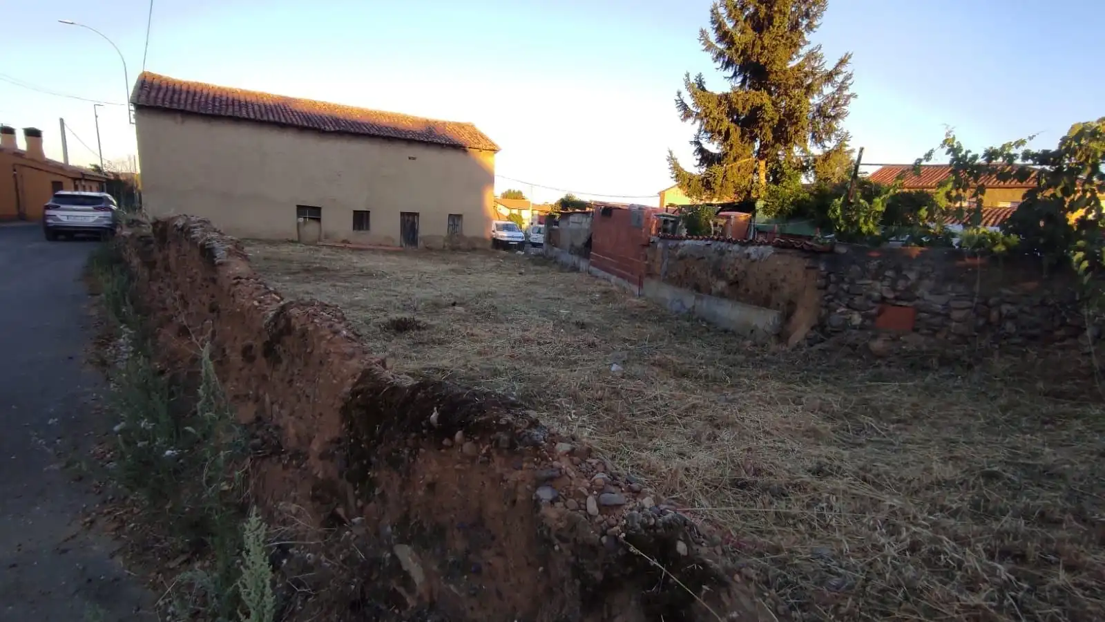 Terreni e lotti in vendita a Sariegos, imagen 2