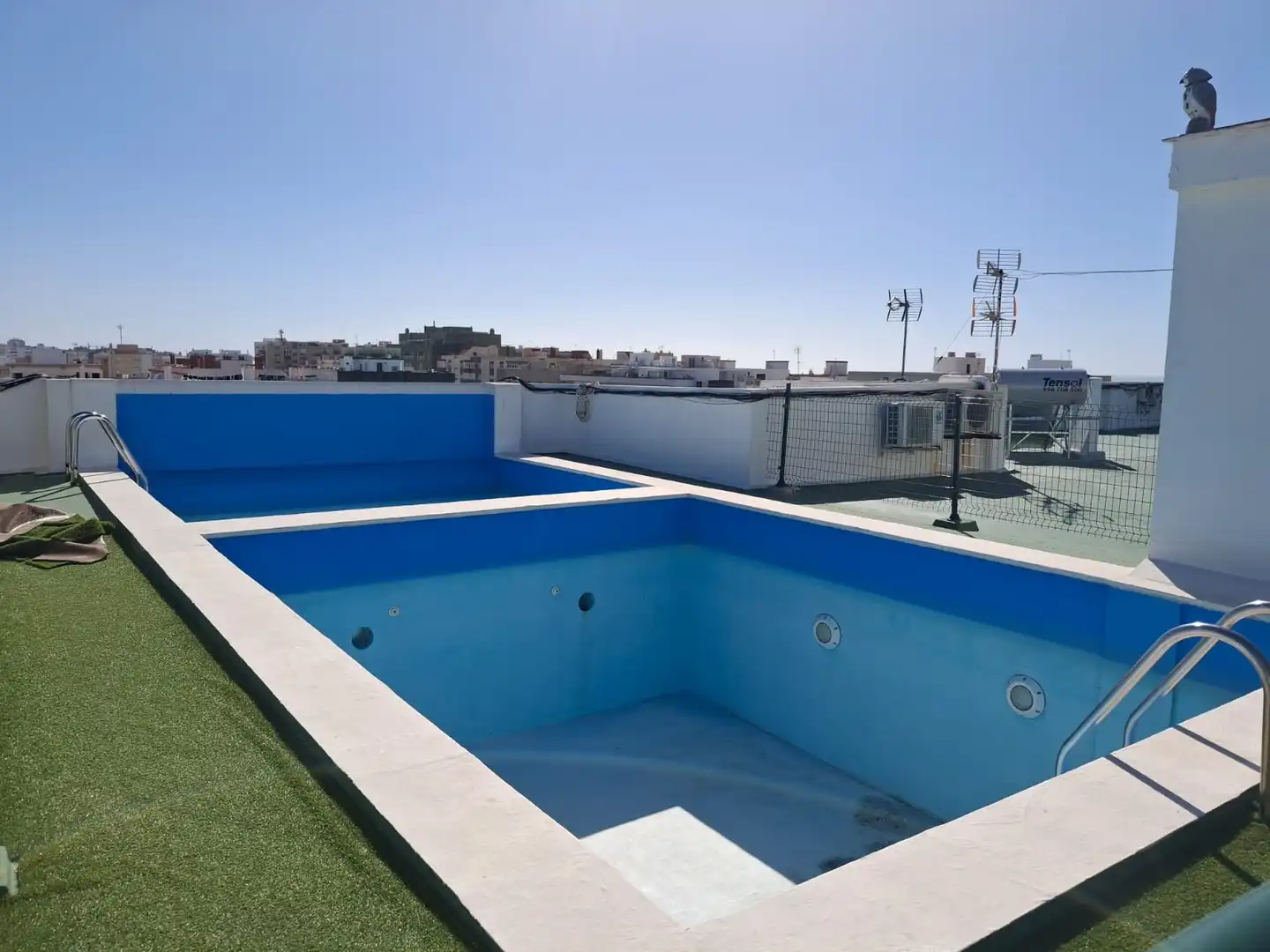 Swimming pool of Attic for sale in Cádiz  with Air Conditioner, Terrace and Community pool