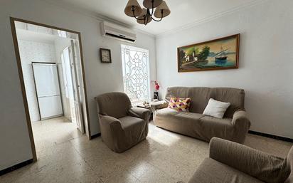 Living room of House or chalet for sale in Alcolea del Río