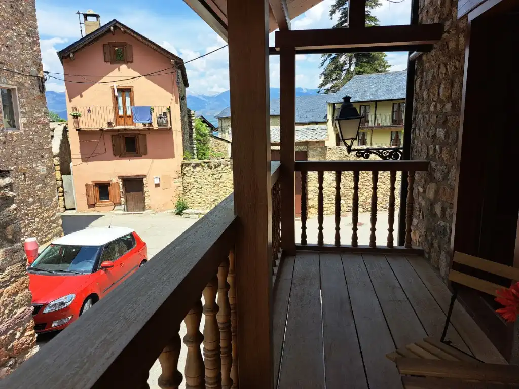 Houses for rent in Carrer Mossèn Cinto Verdaguer, 5, Das