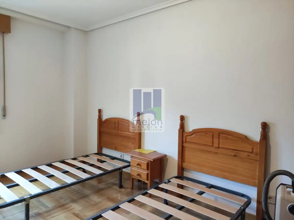 Dormitori de Pis en venda en Burgos amb Traster