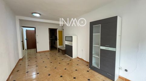 Foto 3 de Piso en venta en Ca n'Alzamora, Rubí