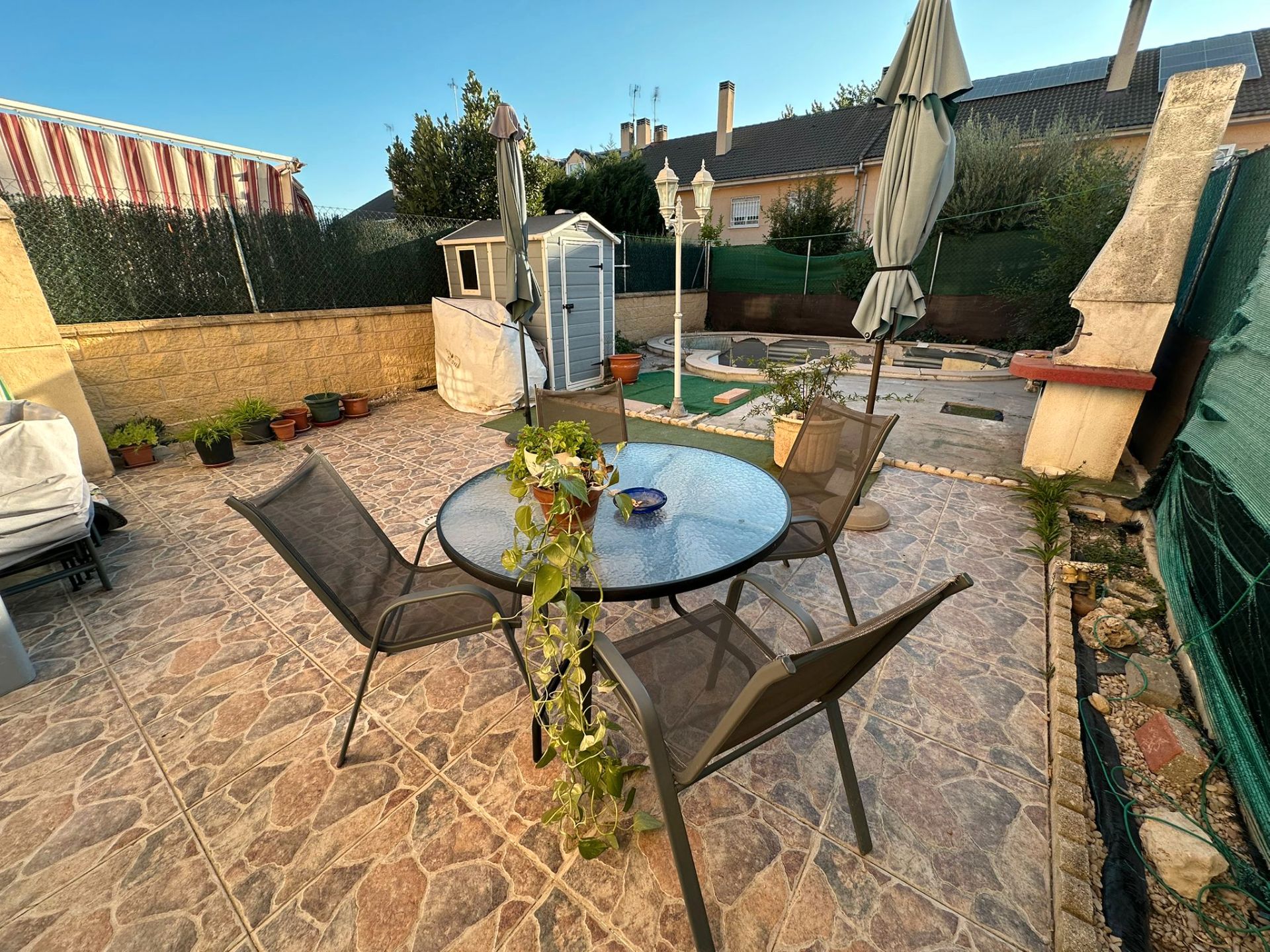 Terrace of Single-family semi-detached for sale in Parla  with Heating, Private garden and Swimming Pool