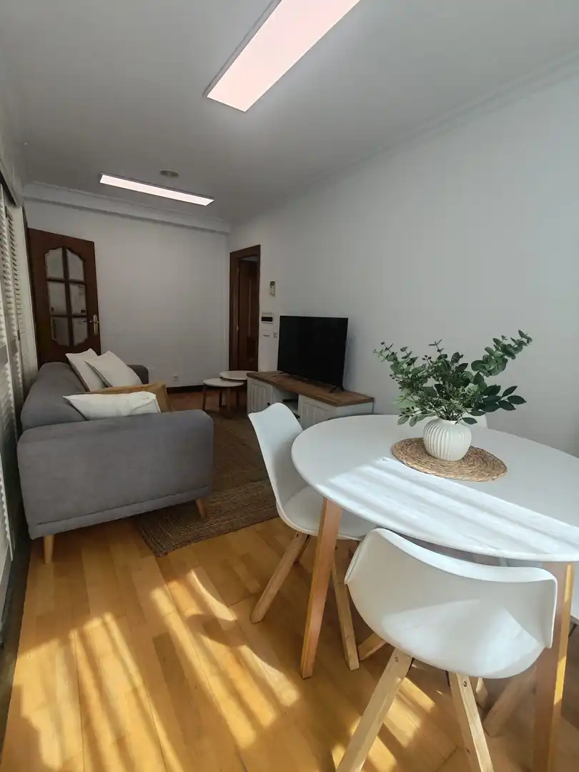 Sala d'estar de Pis de lloguer en Salamanca amb Calefacció
