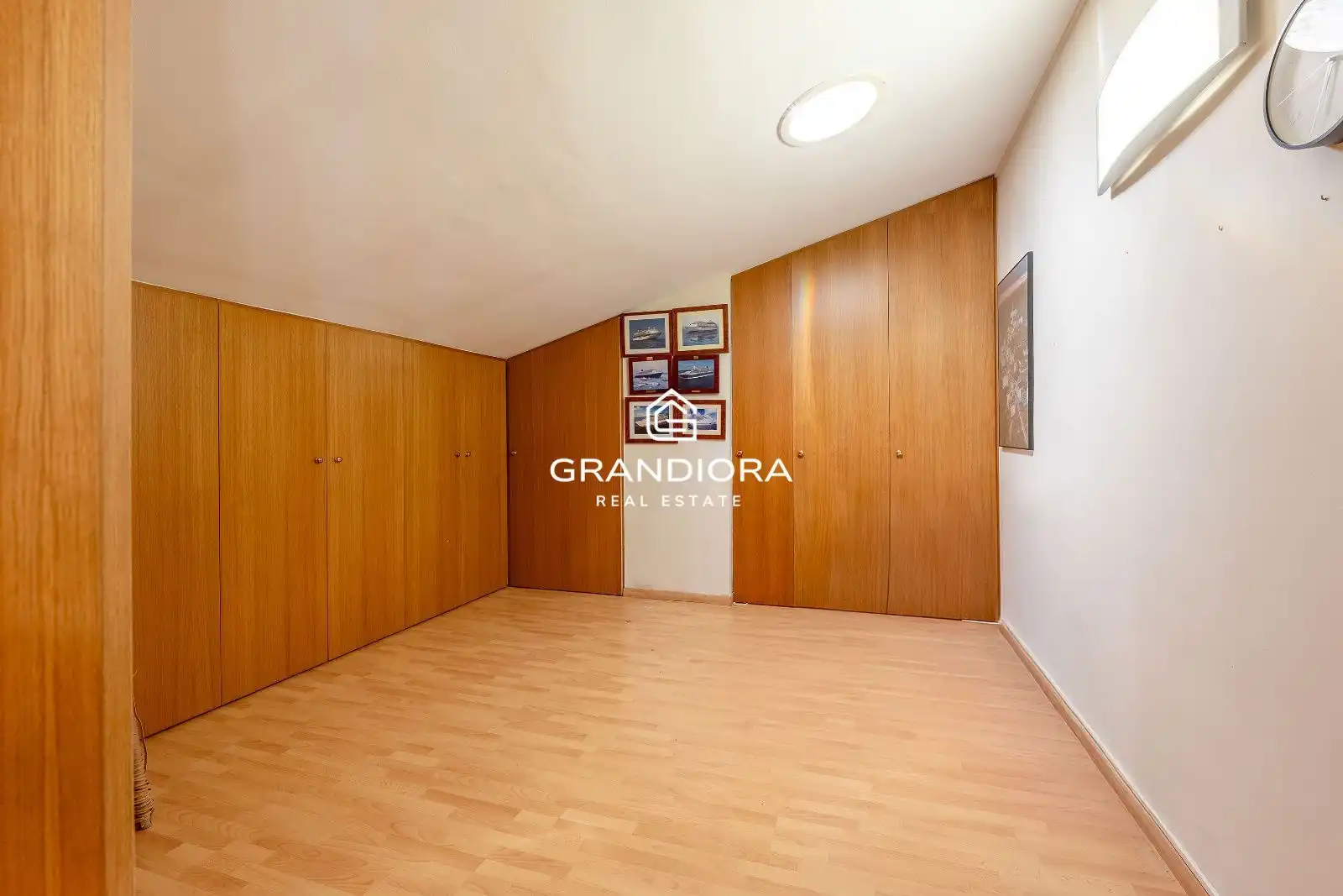 Maisonette zur Miete in Sant Andreu de Llavaneres mit Klimaanlage, Terrasse und Schwimmbad