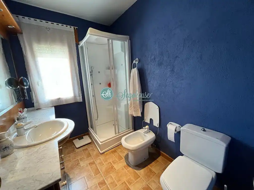 Baño de Casa o chalet en venta en Valverde del Majano con Calefacción, Terraza y Trastero