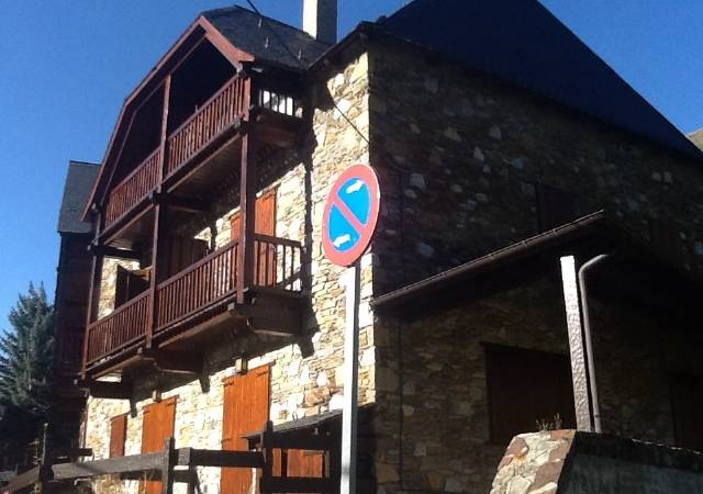 Garaje en Venta en Garòs