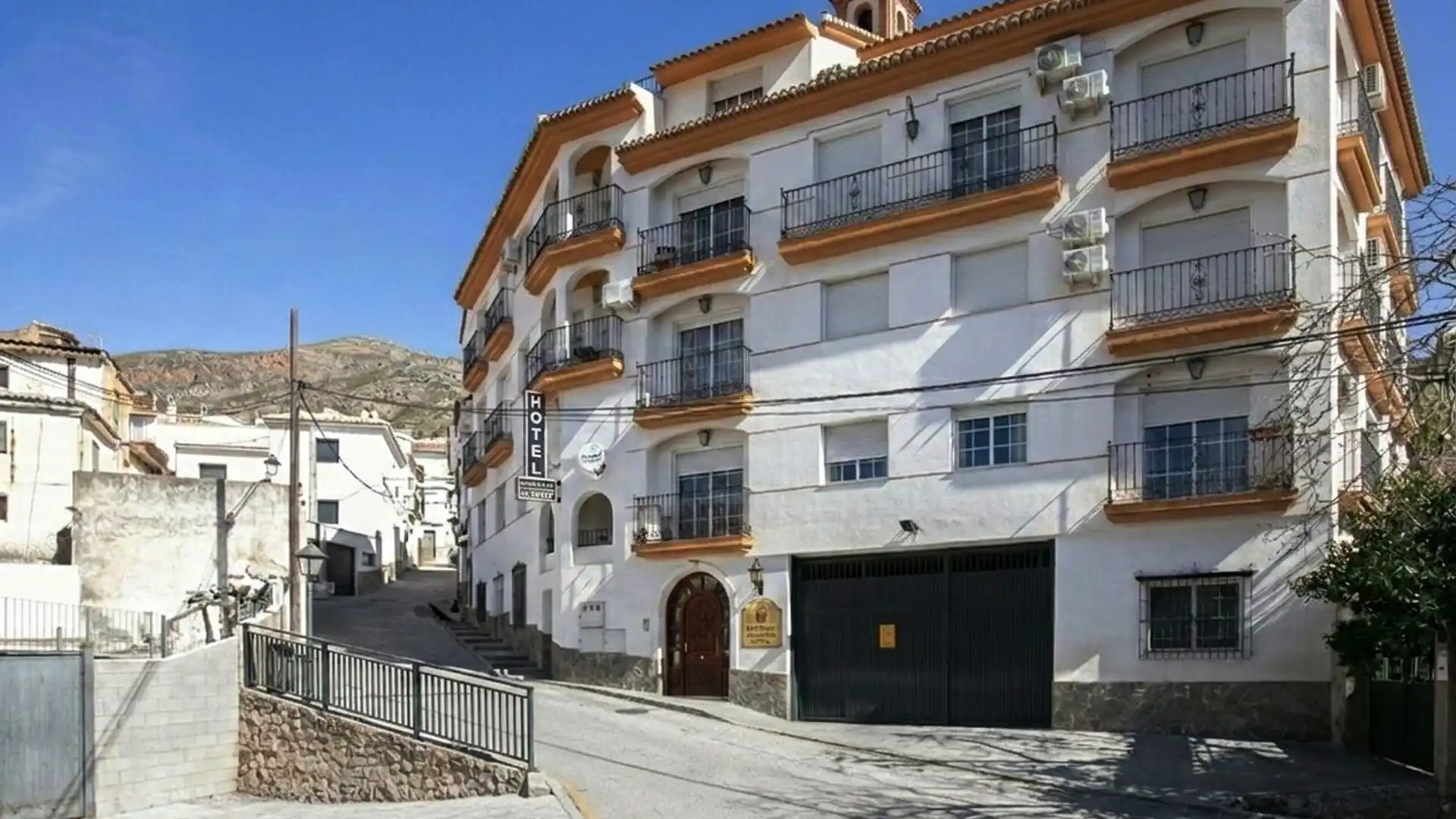 Exterior view of Building for sale in Güéjar Sierra