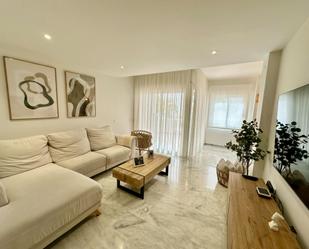 Living room of Apartment for sale in Estepona  with Air Conditioner and Terrace