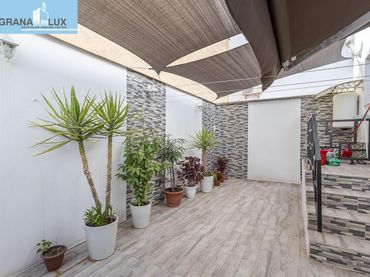 Terraced house for sale in Calle del Laurel
