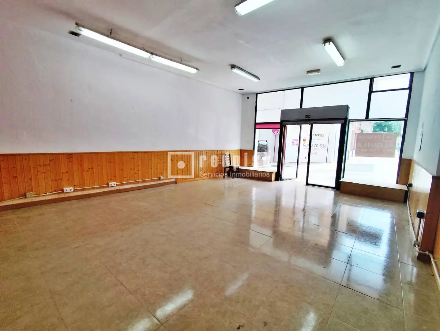 Local comercial de lloguer a de Alonso Núñez de Reinoso, imagen 3