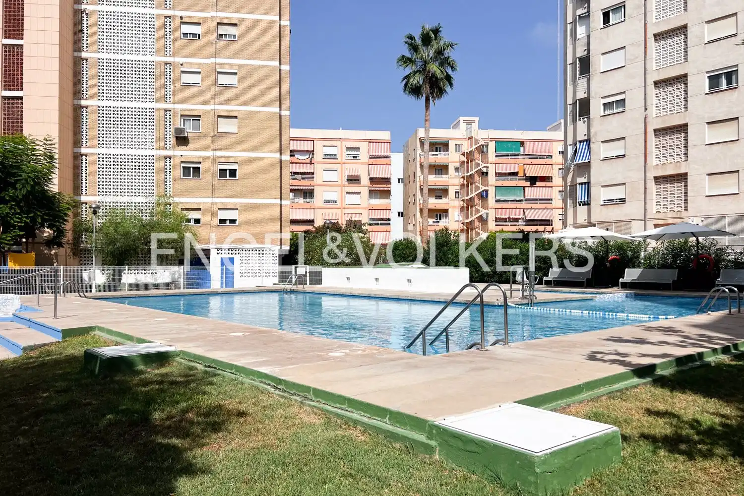 Schwimmbecken von Wohnung zur Miete in La Pobla de Farnals mit Heizung, Privatgarten und Schwimmbad