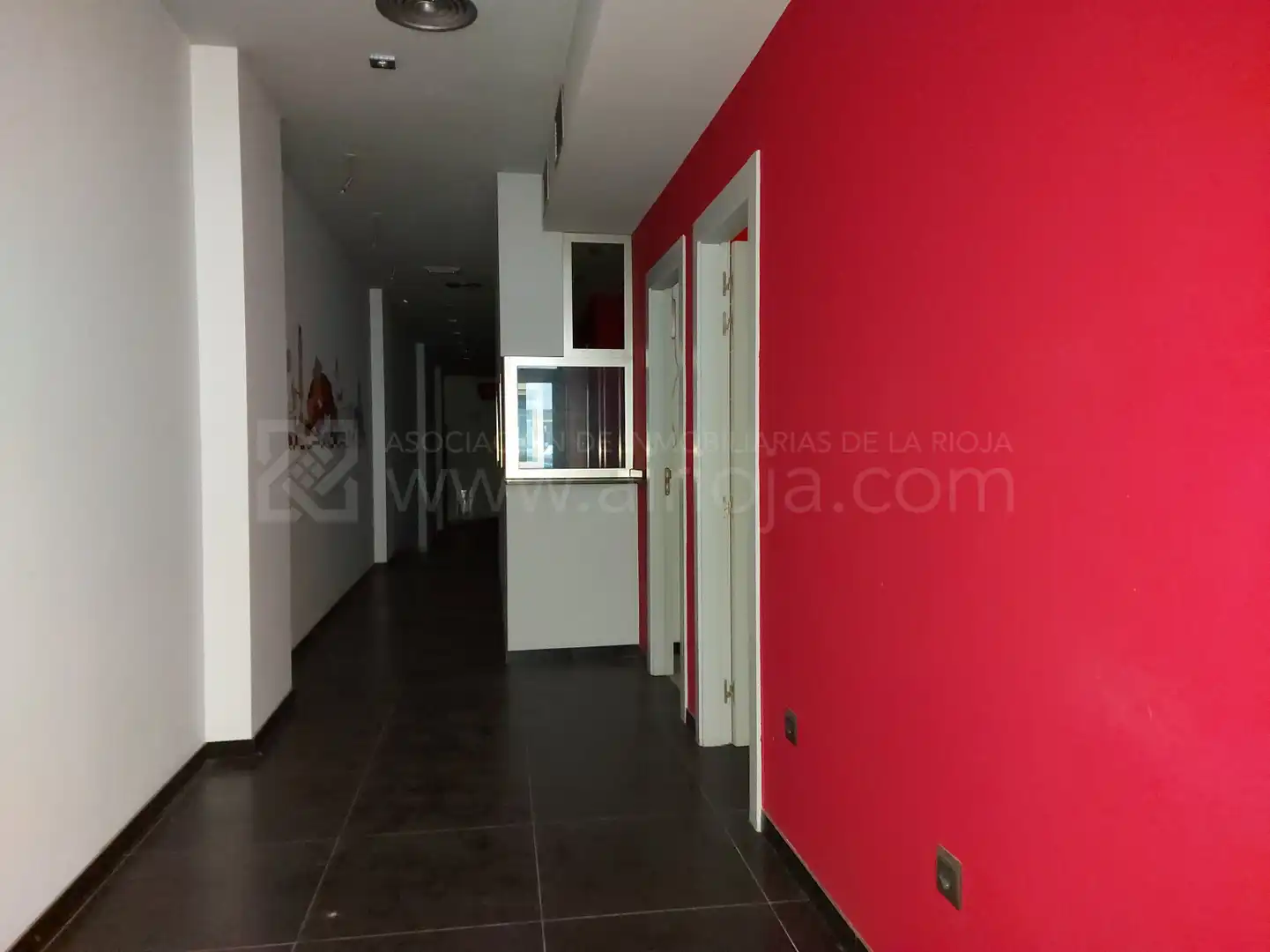 Geschaftsraum zur Miete in  Logroño