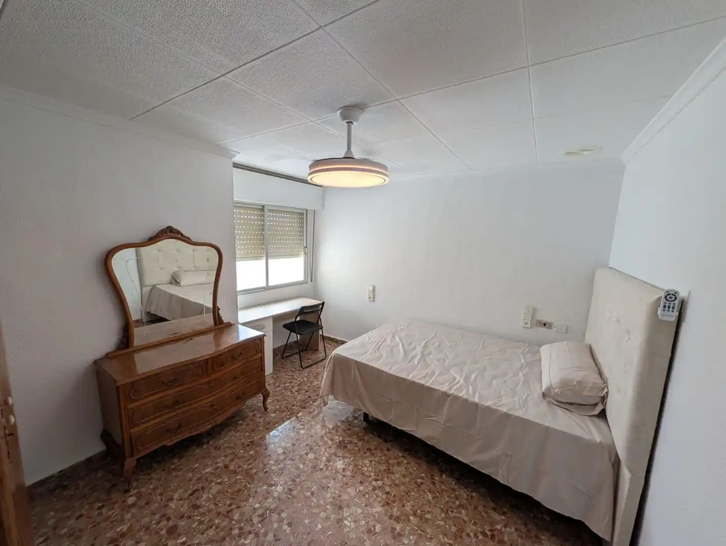 Dormitori de Casa o xalet de lloguer en Murcia