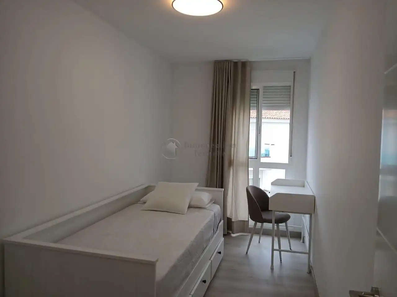Habitación de Piso de alquiler en Arona con Amueblado, Balcón y Internet