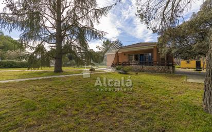 Vista exterior de Casa o xalet en venda en Nuevo Baztán amb Terrassa