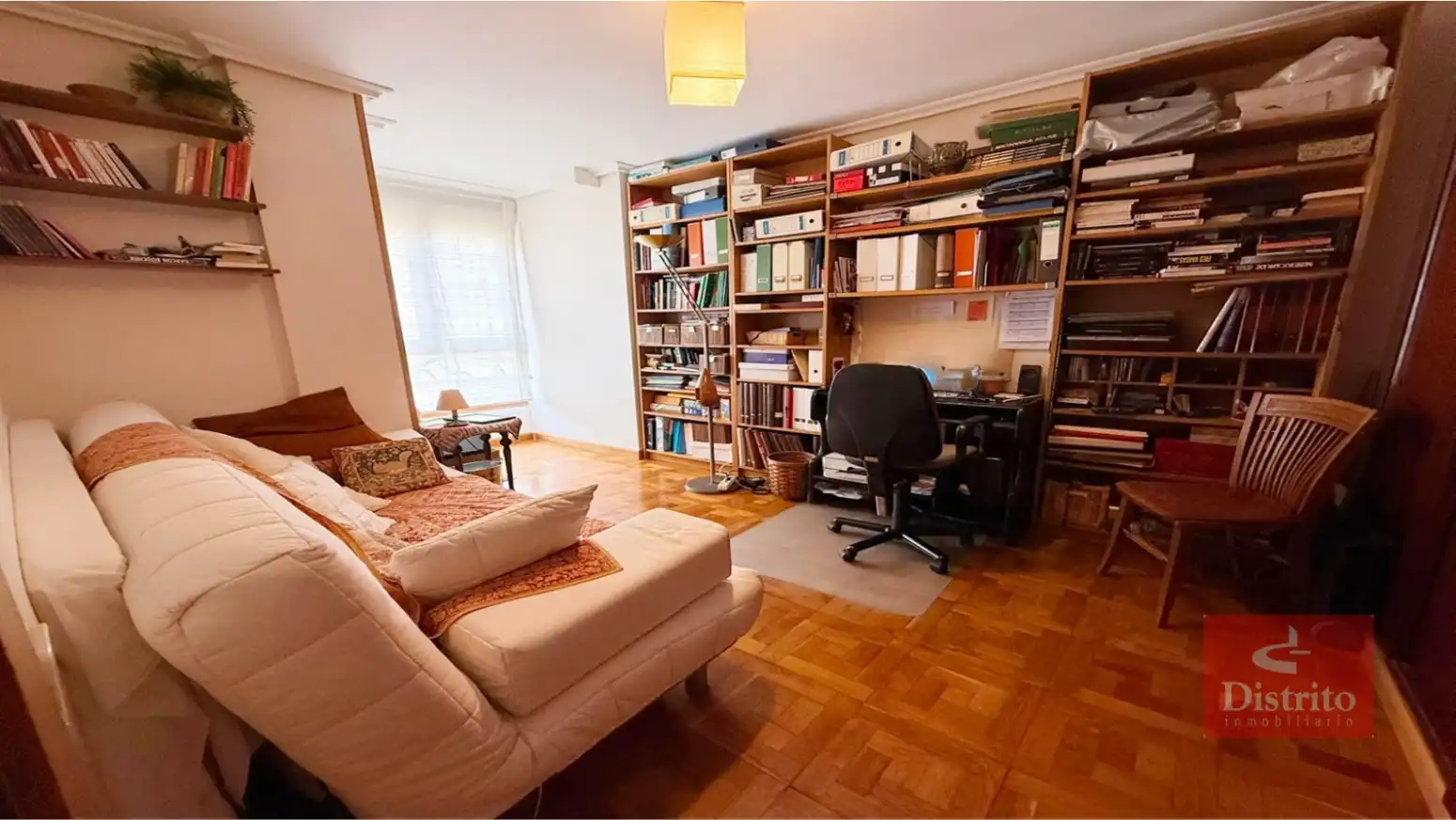 Living room of Flat for sale in Santander  with Heating and Storage room