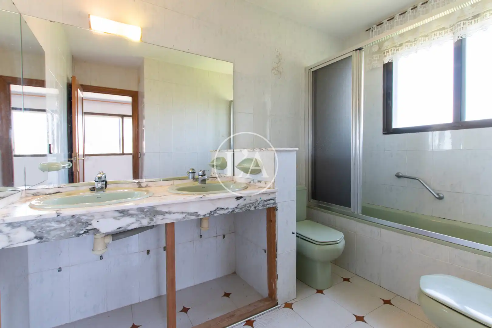 Bany de Casa o xalet en venda en Cambrils amb Jardí privat, Terrassa i Traster