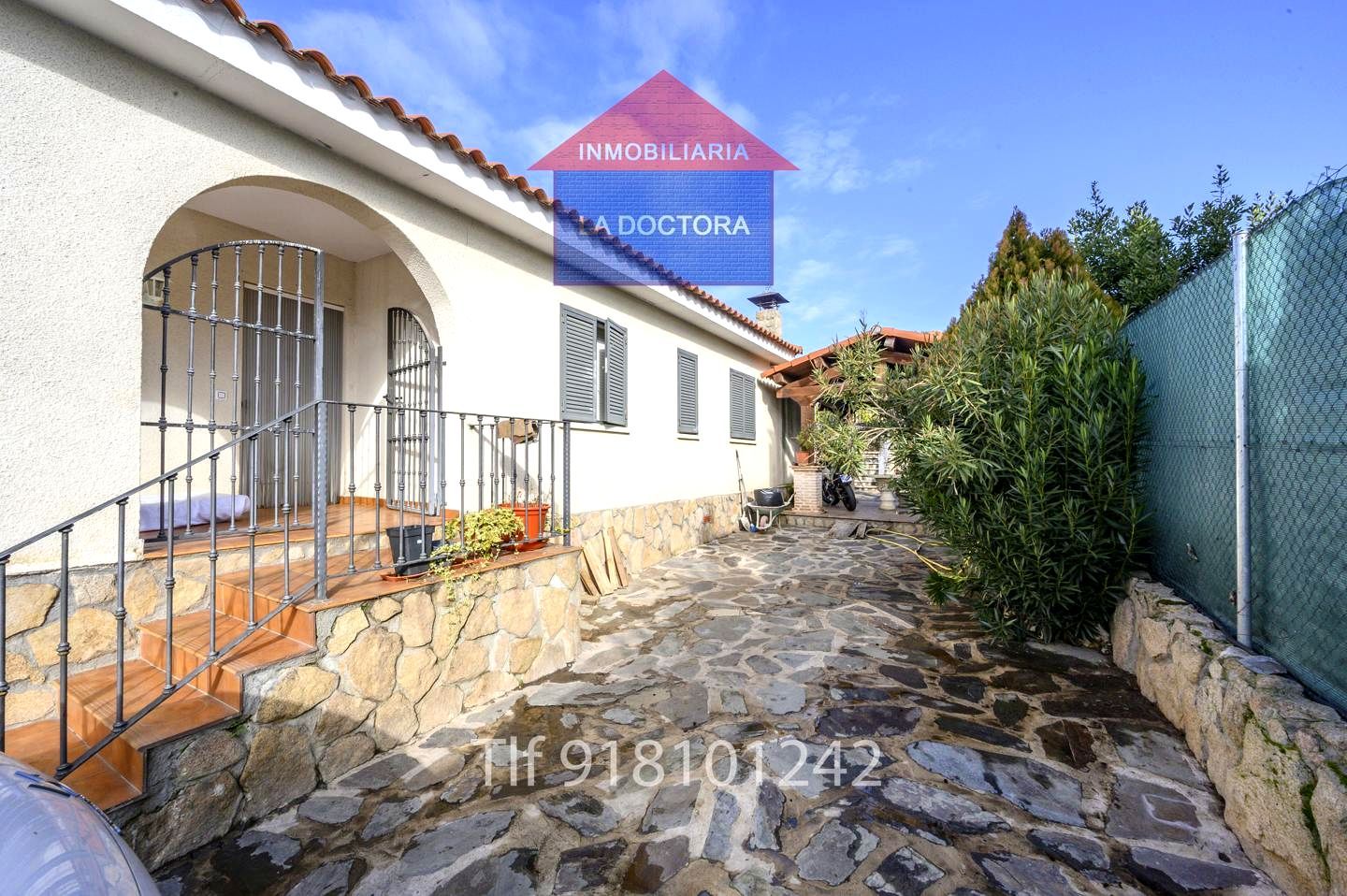 Exterior view of House or chalet for sale in Las Ventas de Retamosa