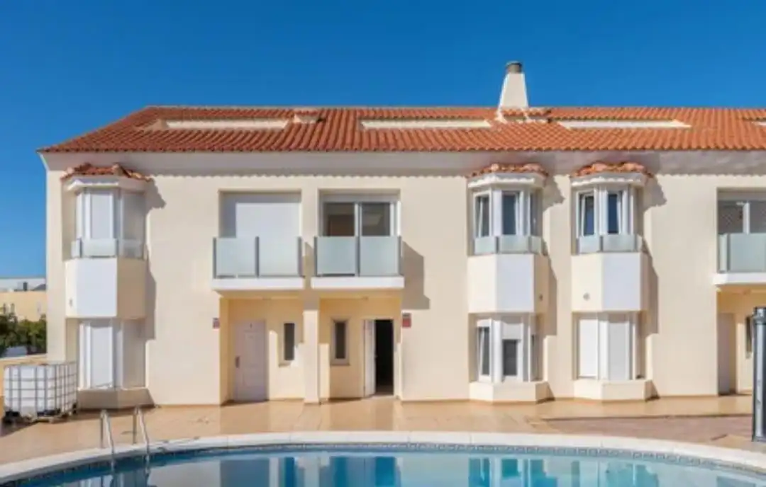 Maison mitoyenne avec terrasse à vendre à Luis Valiente 2