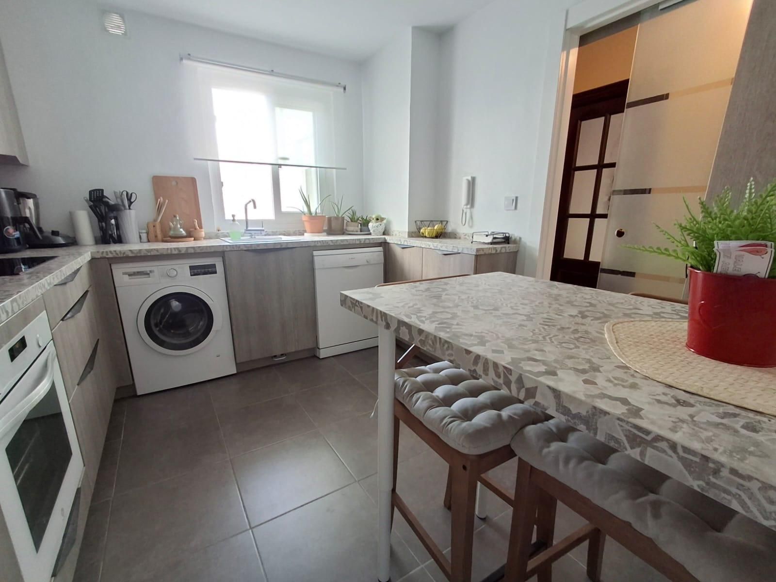 Cuina de Pis en venda en San Fernando amb Aire condicionat i Balcó