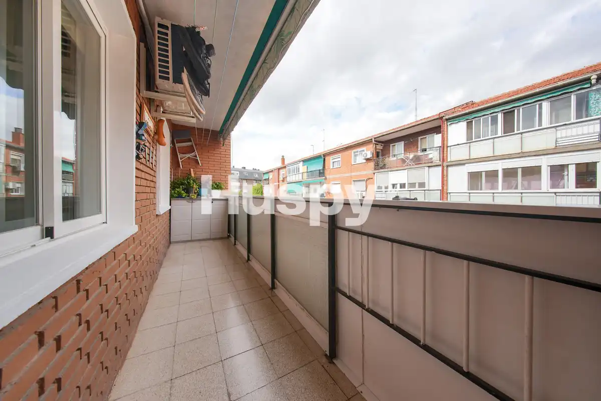 Piso en venta en Calle Cedro