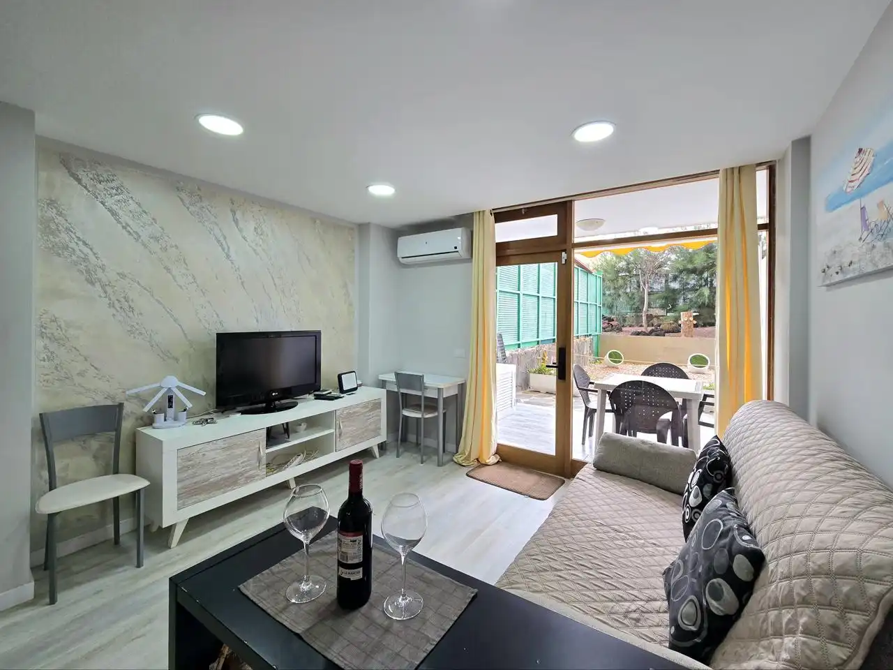 Living room of Apartments for rent in San Bartolomé de Tirajana  with Air Conditioner, Terrace and Furnished