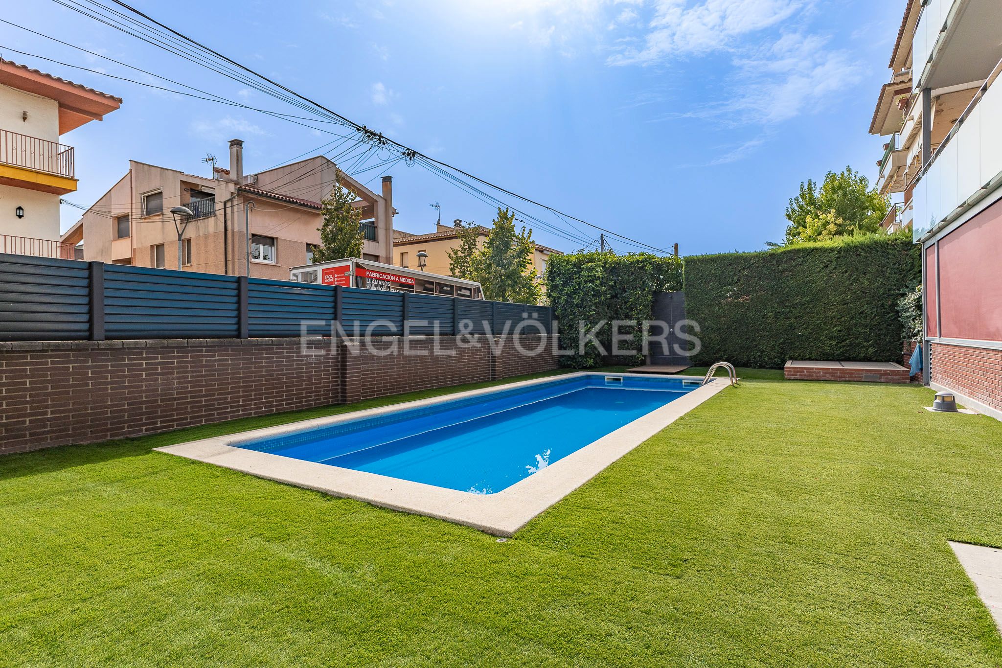 Piscina de Apartamento en venta en Sant Cugat del Vallès con Aire acondicionado, Calefacción y Jardín privado