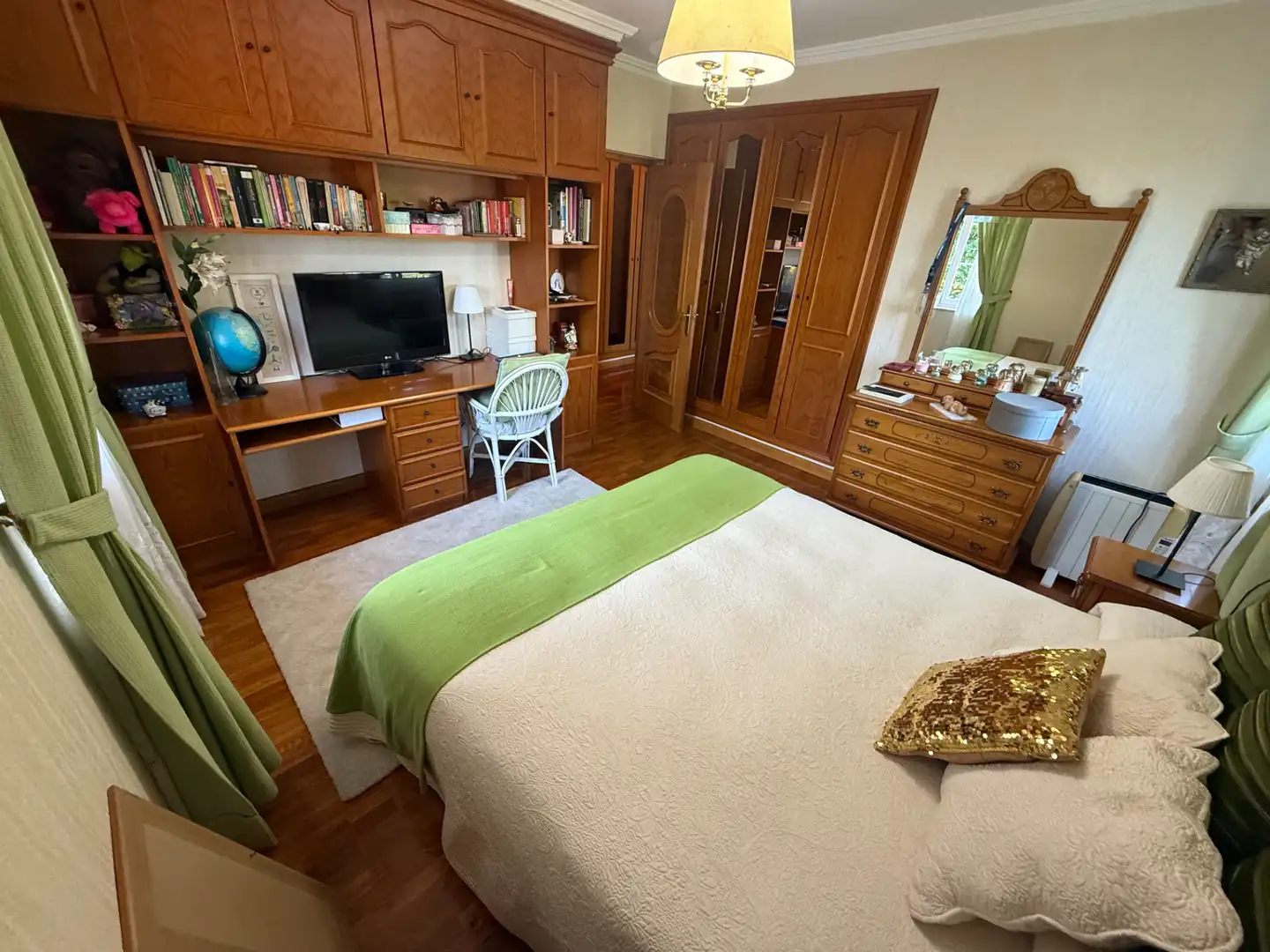 Habitación de Casa o chalet en venta en Castrillón con Calefacción, Jardín privado y Piscina