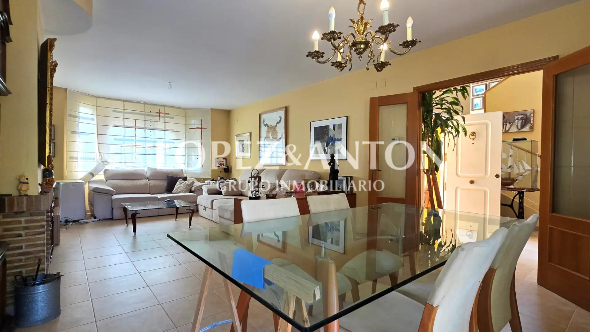 Exterior view of Houses for sale in L'Eliana  with Heating, Private garden and Terrace