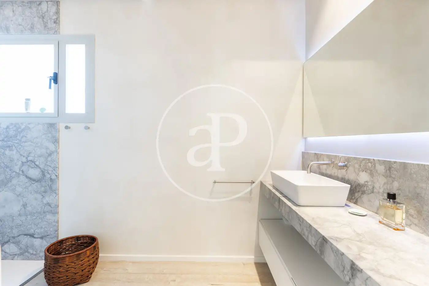 Bathroom of Houses for sale in Sant Cugat del Vallès  with Air Conditioner, Heating and Private garden