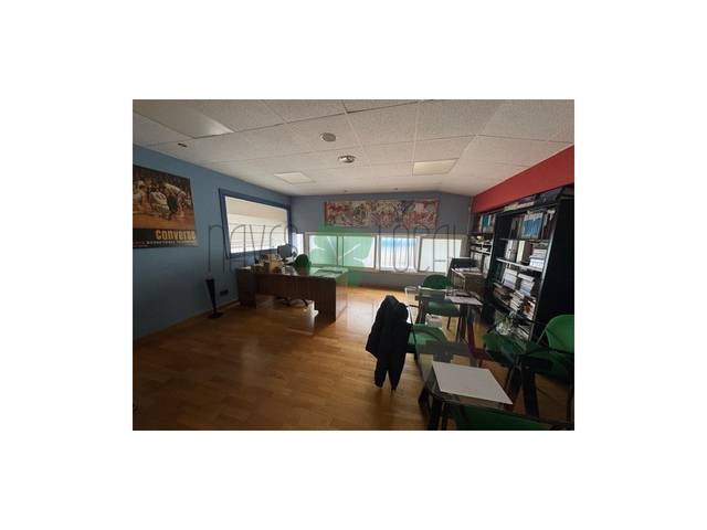 Nave industrial en Venta en Calle Ferrocarril en El Barral Ferial