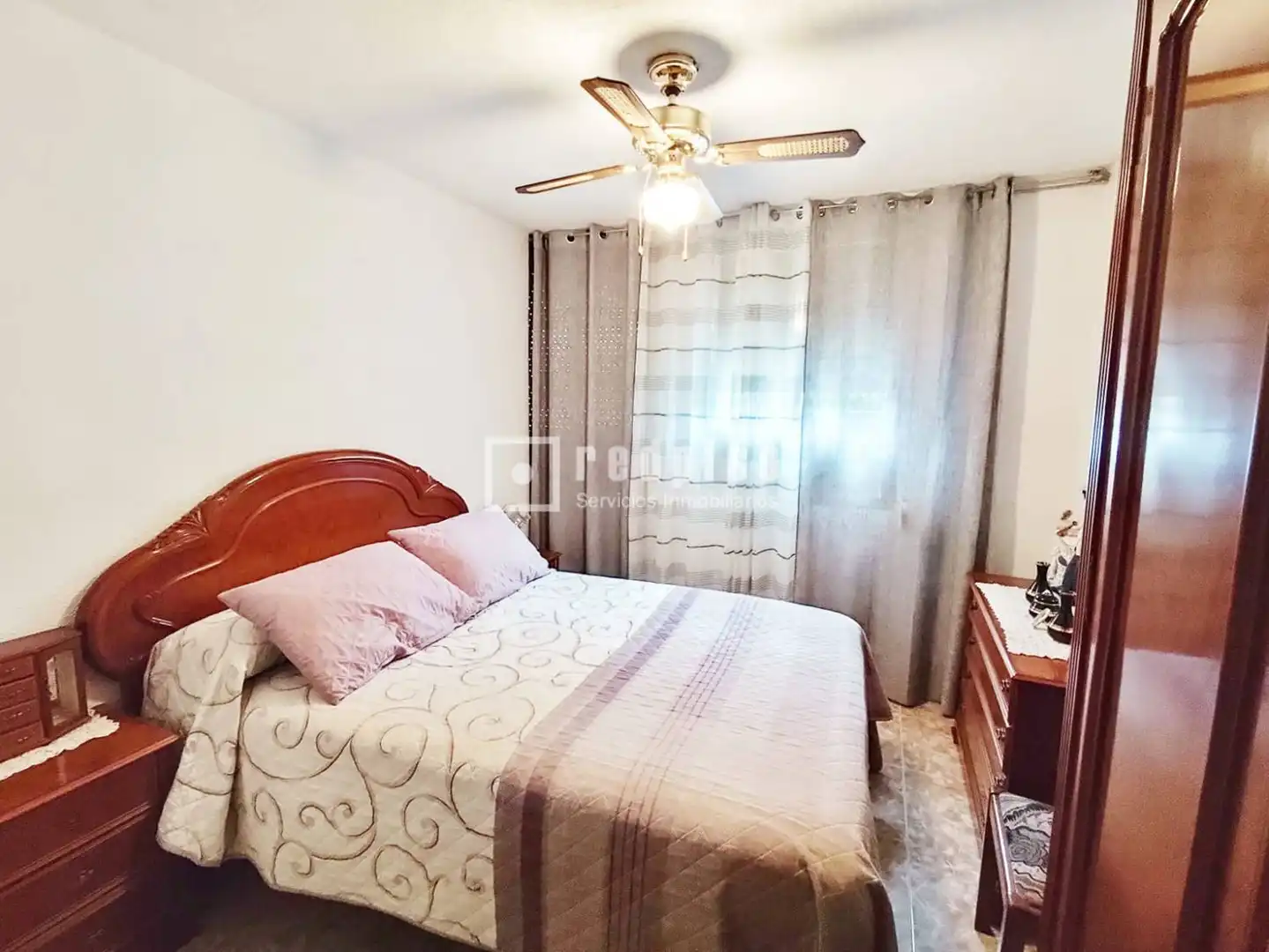 Habitación de Piso en venta en Madrid con Aire acondicionado y Calefacción