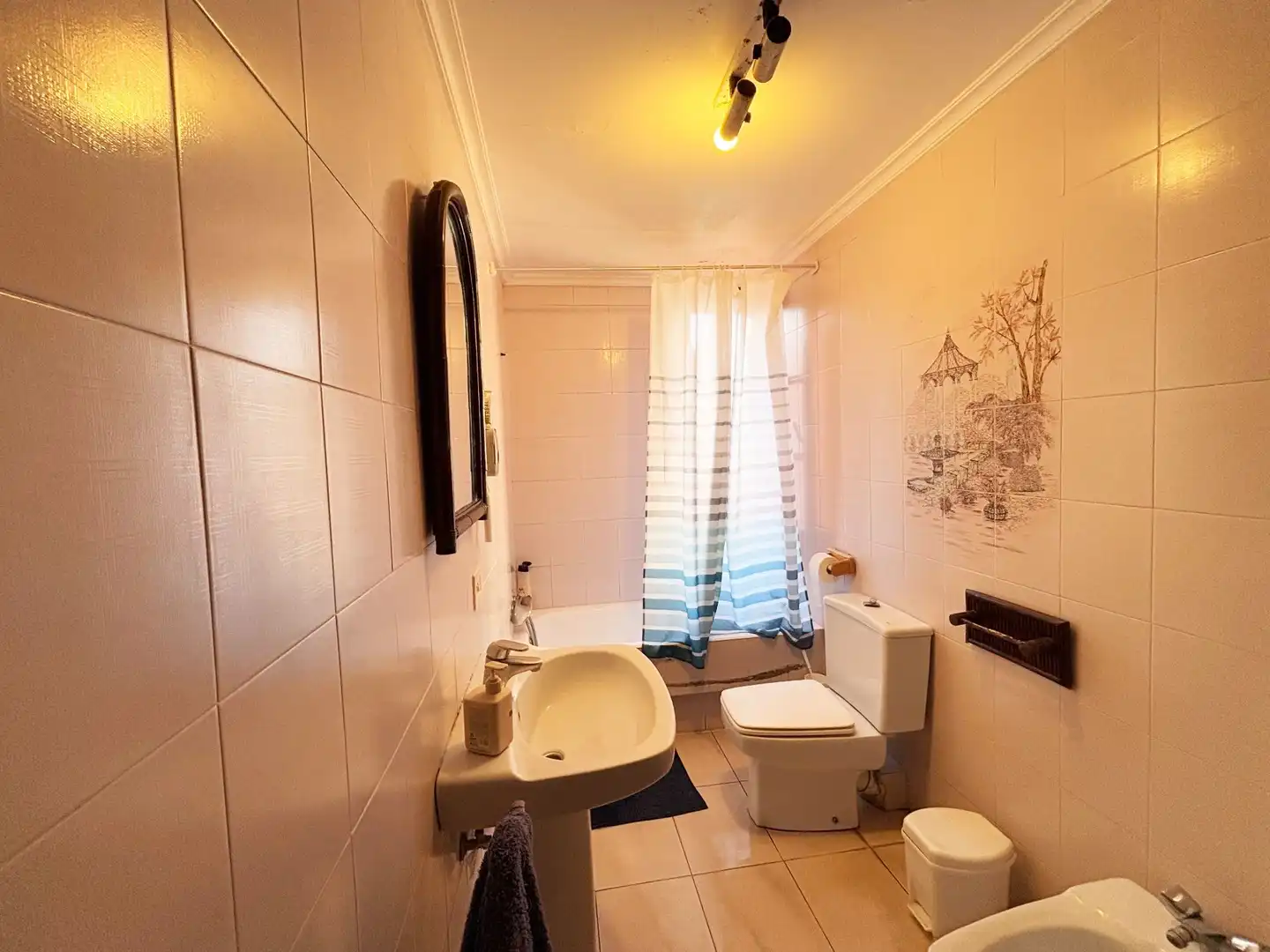 Baño de Piso en venta en Hondarribia con Calefacción y Amueblado