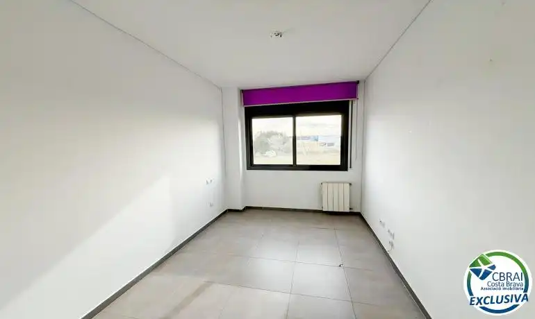 Dúplex en venta en Figueres con Terraza y Piscina comunitaria