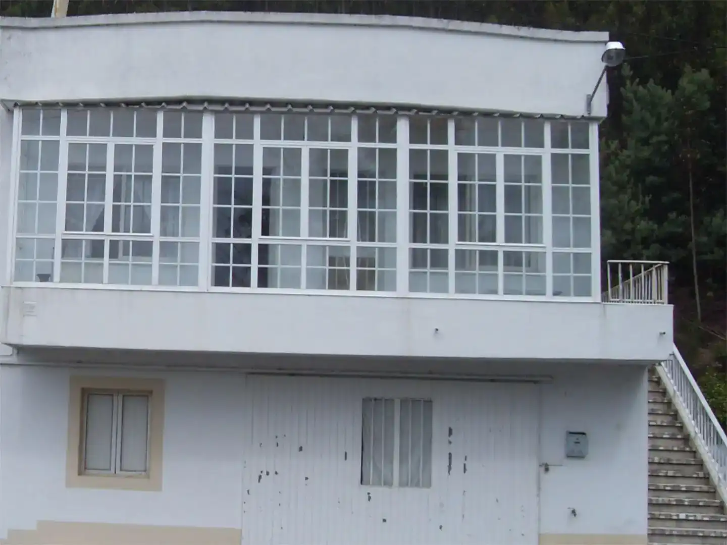 Vista exterior de Pis en venda en O Valadouro   amb Jardí privat i Balcó