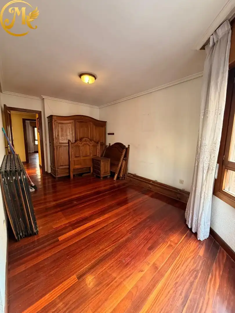 Piso en venta en Santander con Calefacción, Terraza y Trastero