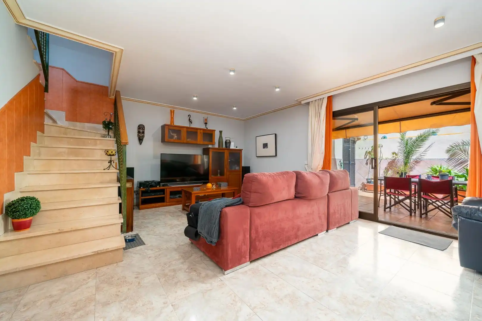 Sala d'estar de Casa adosada en venda en  Palma de Mallorca amb Aire condicionat, Calefacció i Terrassa