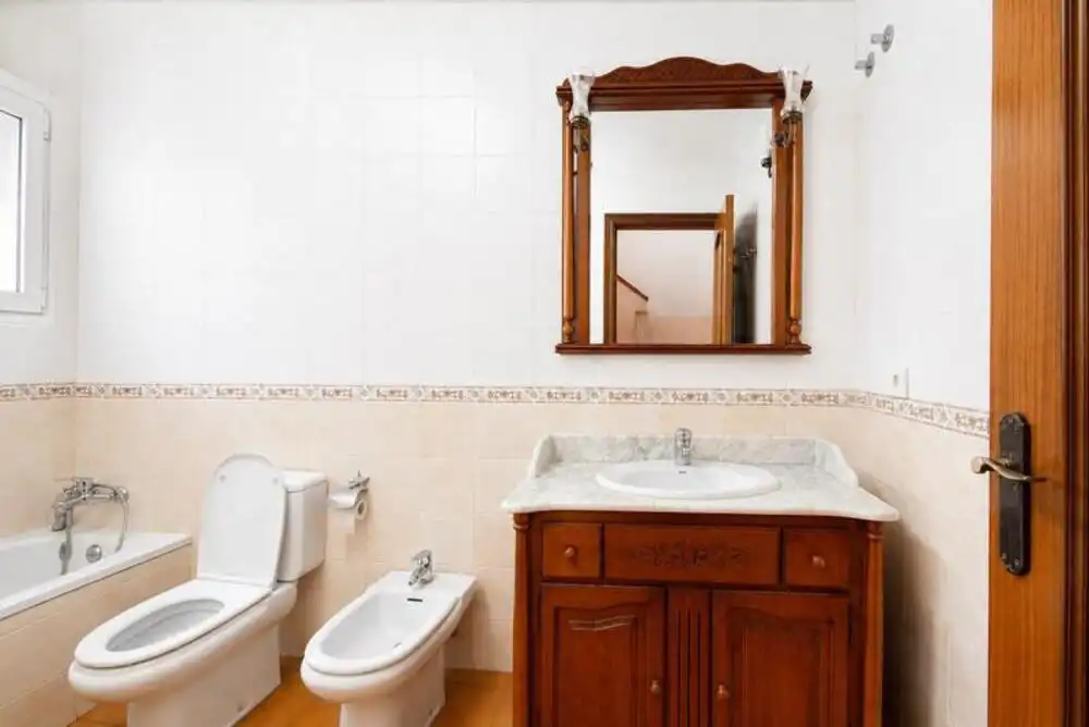 Baño de Casa adosada en venta en Marbella con Aire acondicionado, Terraza y Amueblado