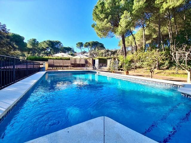 Piscina de Finca rústica en venda en  Córdoba Capital amb Aire condicionat, Jardí privat i Traster