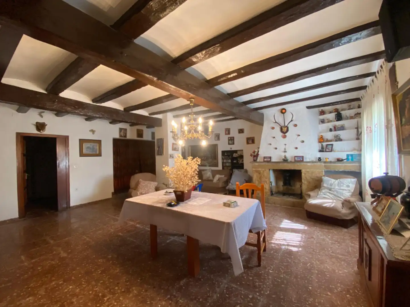 Casa rústica con terraza en venta en Masdenverge, imagen 3