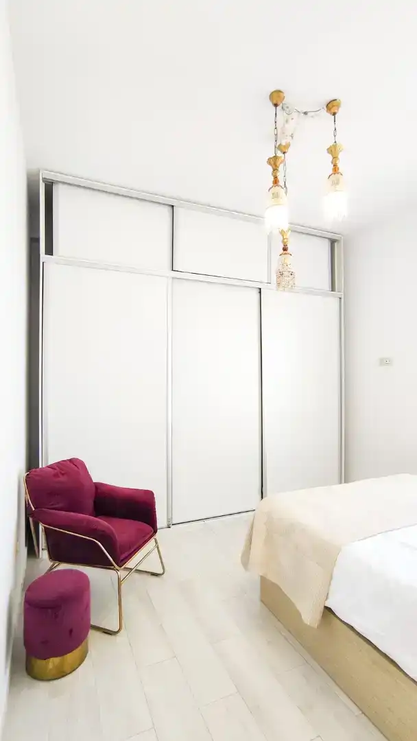 Schlafzimmer von Dachboden zur Miete in Málaga mit Klimaanlage, Abstellraum und Möbliert