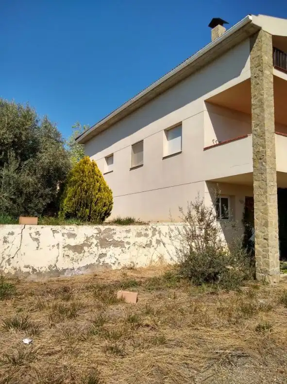 Vista exterior de Residencial en venda en Castelló de Farfanya