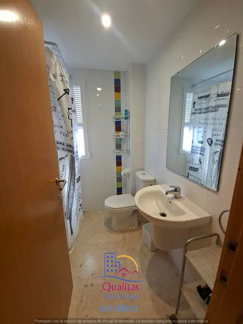Baño de Apartamento de alquiler en Oliva con Aire acondicionado, Calefacción y Terraza