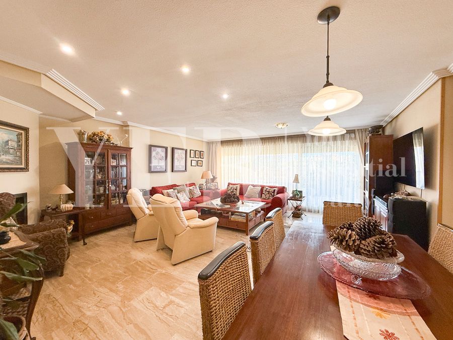 Living room of Single-family semi-detached for sale in Alicante / Alacant  with Air Conditioner, Heating and Private garden