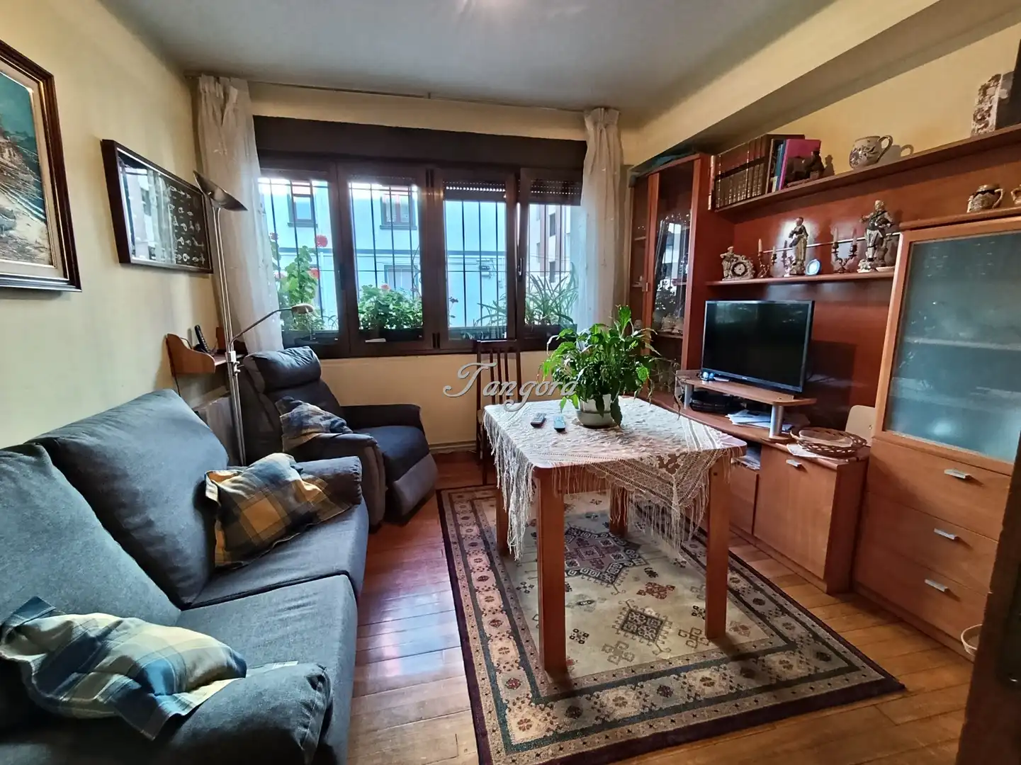 Living room of Flat for sale in Getxo   with Heating, Parquet flooring and Oven