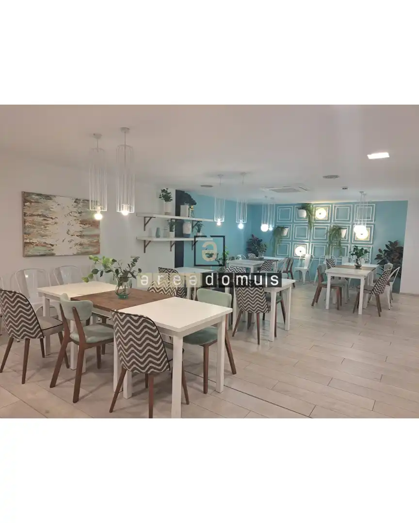 Comedor de Piso en venta en Sant Feliu de Llobregat con Calefacción, Jardín privado y Piscina
