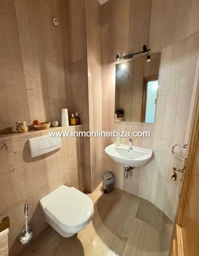 Chalet con piscina en alquiler en Carrer Noruega, imagen 17
