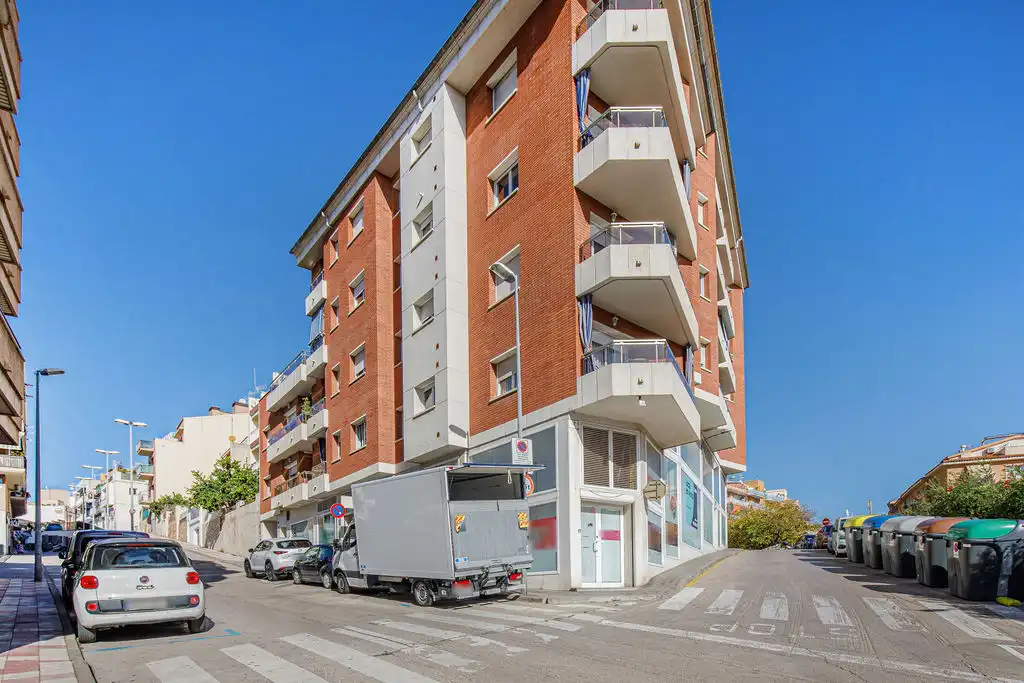 Business premises to rent in AV./ de la Pau